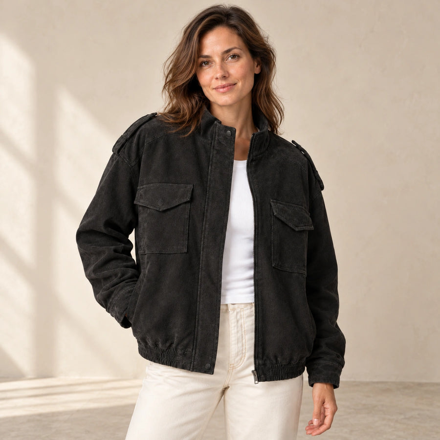 Blouson Bomber Femme Effet Daim avec Poches Avant et Bords Côtes noir – porté trois quarts