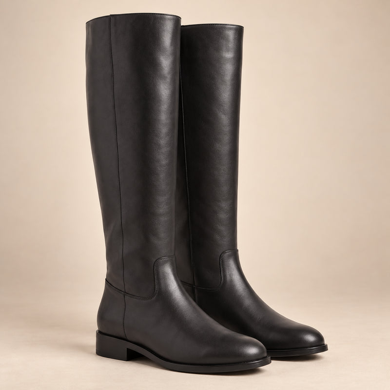 Bottes Cavalières Plates Femme - Simili Souple Sans Fermeture - Noir - vue non portée sur fond beige