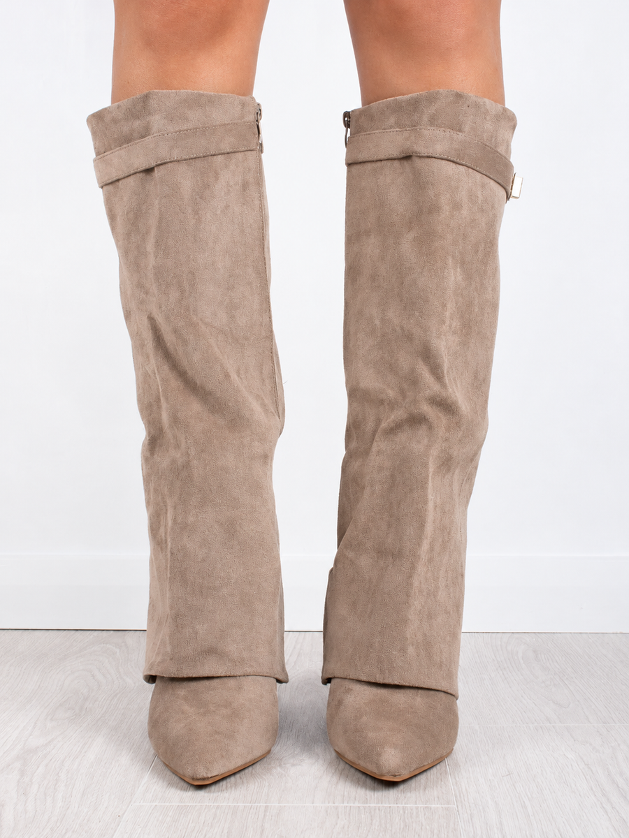 Bottes haute Élégantes en Suède - luxe accents raffinés - vue 6