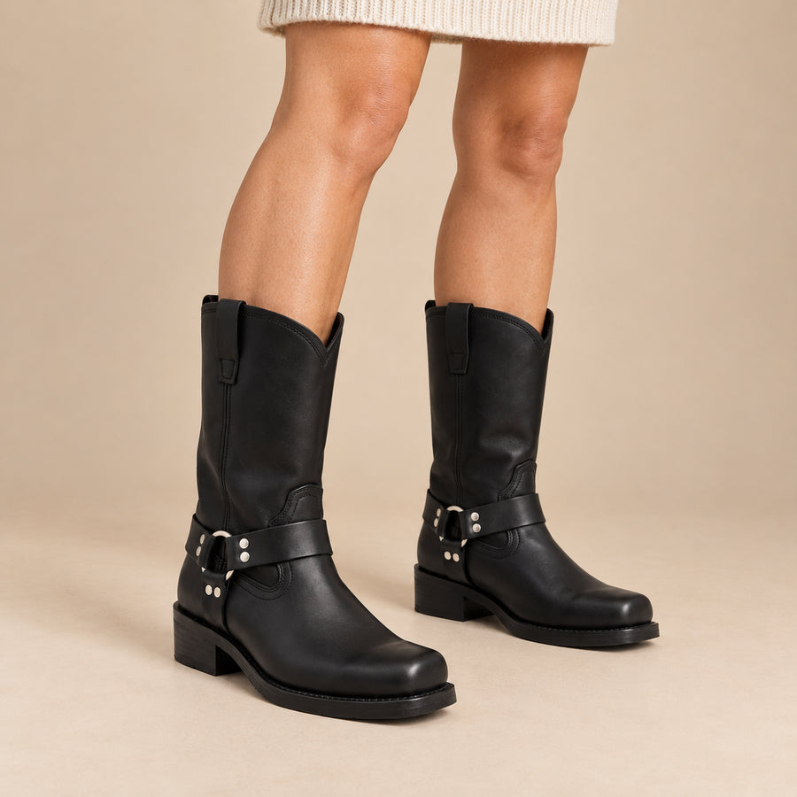 Bottes Motardes Femme - Mi-Mollet Effet Cuir Talon Carré - Noir - vue portée sur fond beige