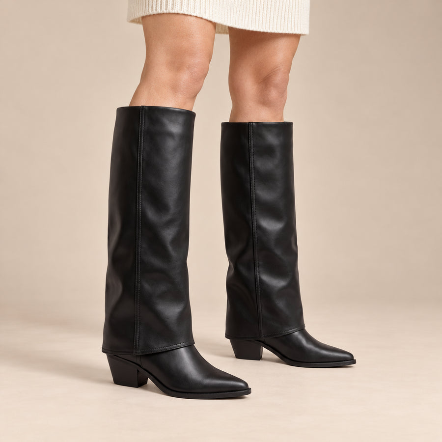 Bottes Hautes Femme - Revers en Simili Talon Cubain - Noir - vue portée sur fond beige